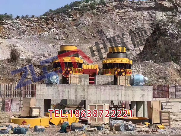 湖北簡(jiǎn)易式移動(dòng)破碎機(jī)機(jī)械設(shè)備